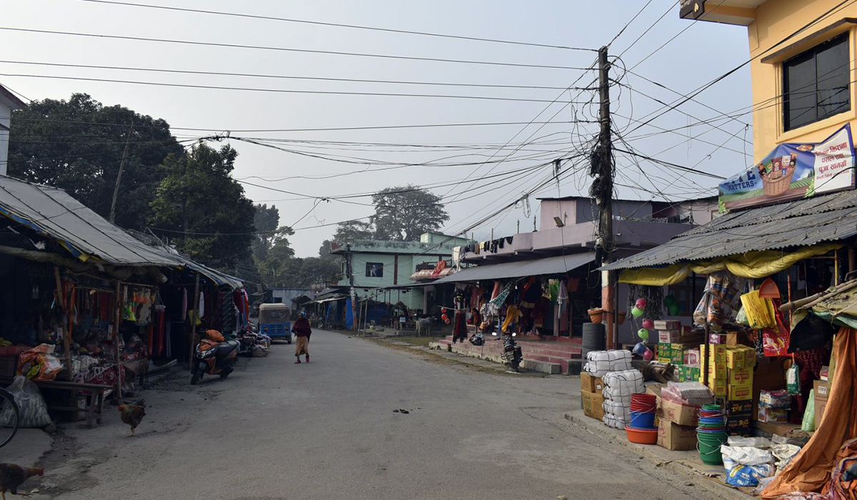 पुरानो व्यापारिक केन्द्र त्रिवेणी सुनसान